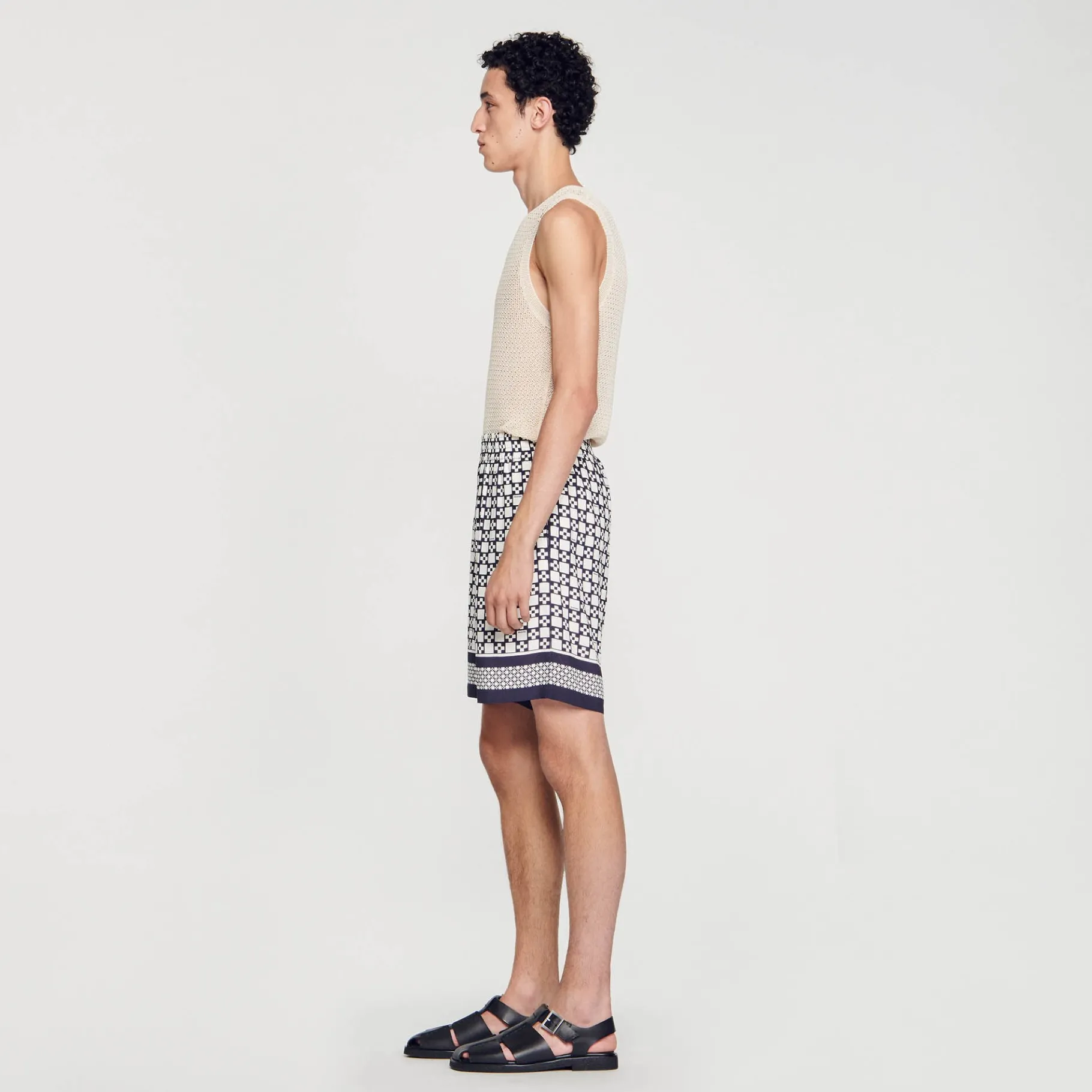 Discount SANDRO Bermuda Imprimé Square Cross Ecru / Marine