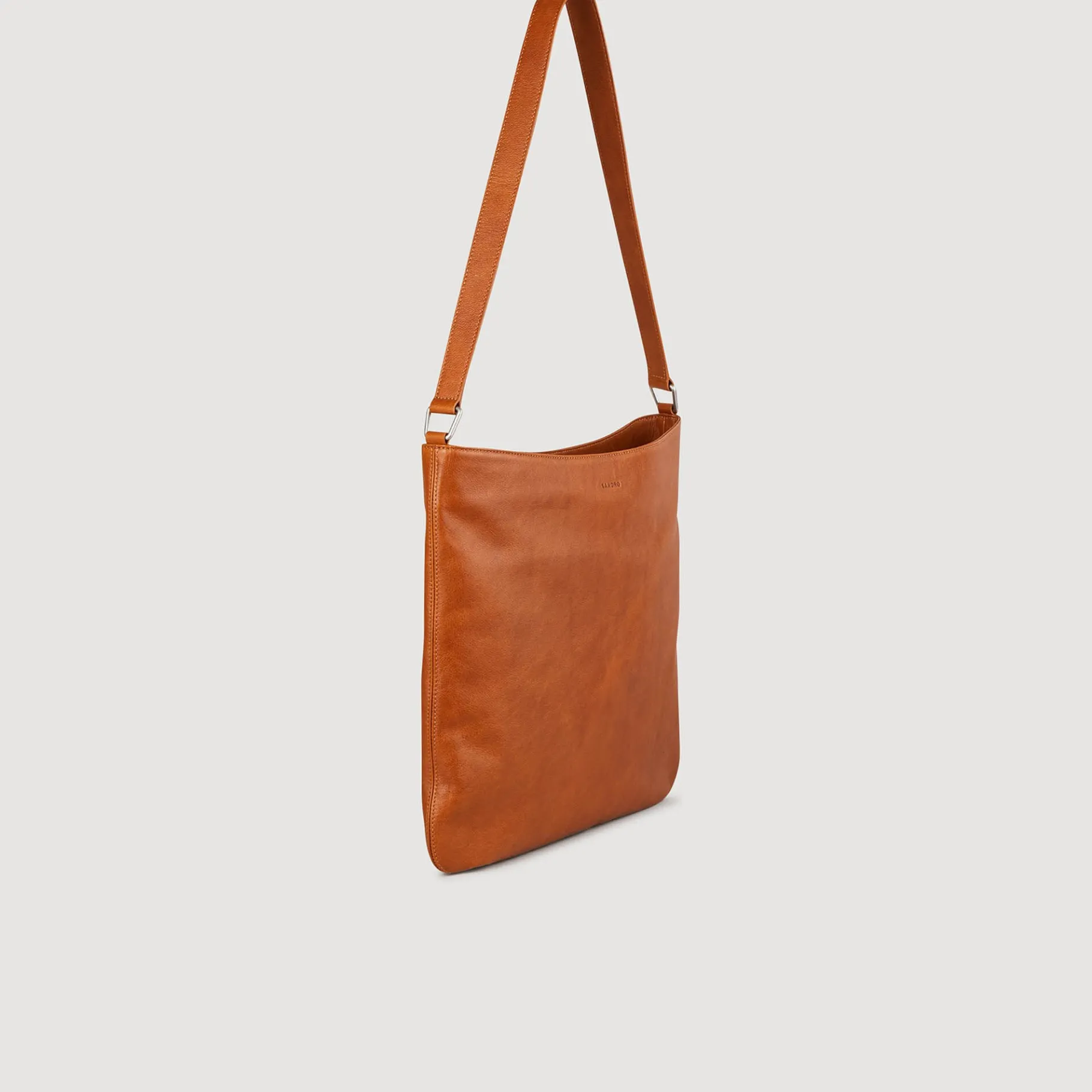 Sale SANDRO Besace En Cuir Grainé Camel