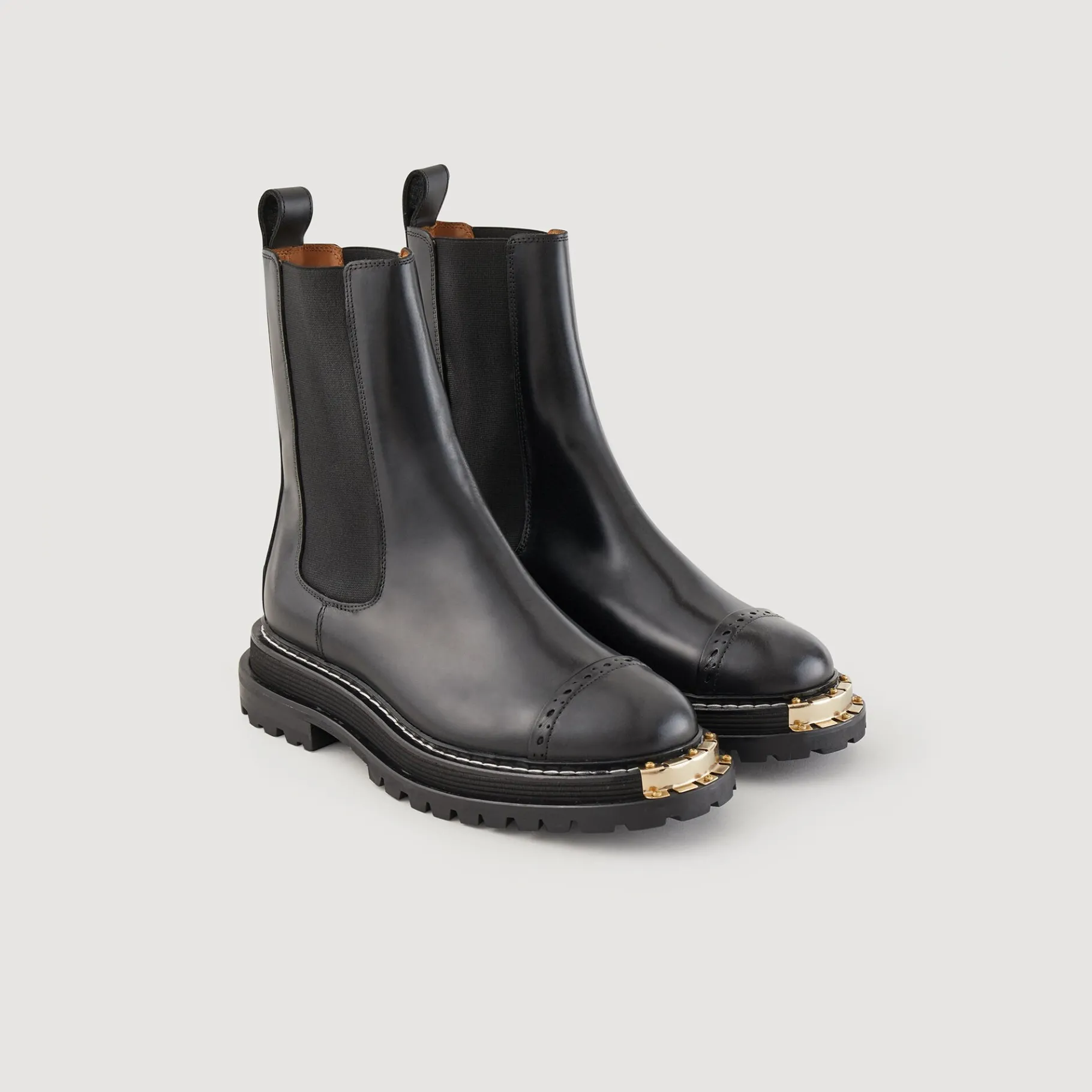 Discount SANDRO Bottines à Semelle Crantée Noir