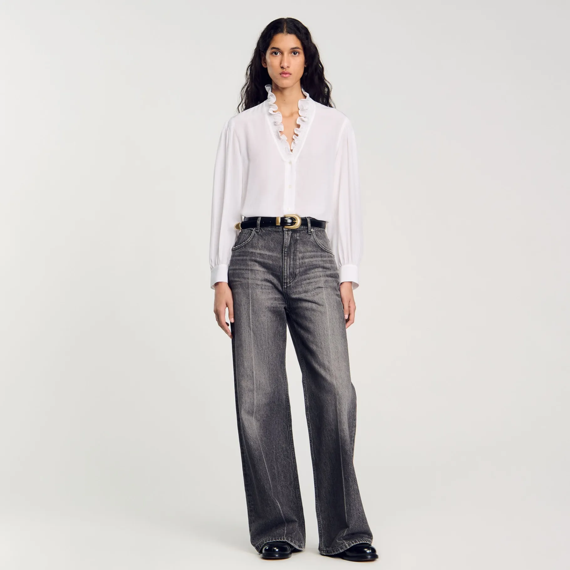 Shop SANDRO Chemise Fluide En Soie blanc