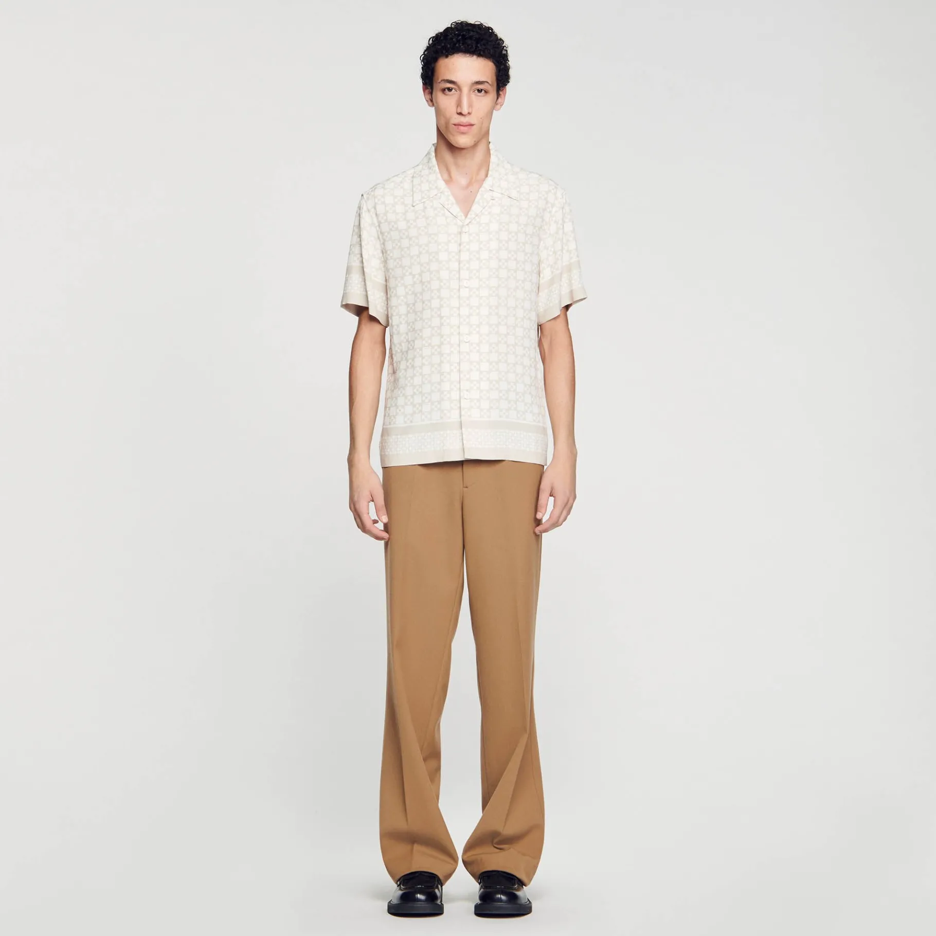 Shop SANDRO Chemise Manches Courtes Square Cross Ecru / mastic