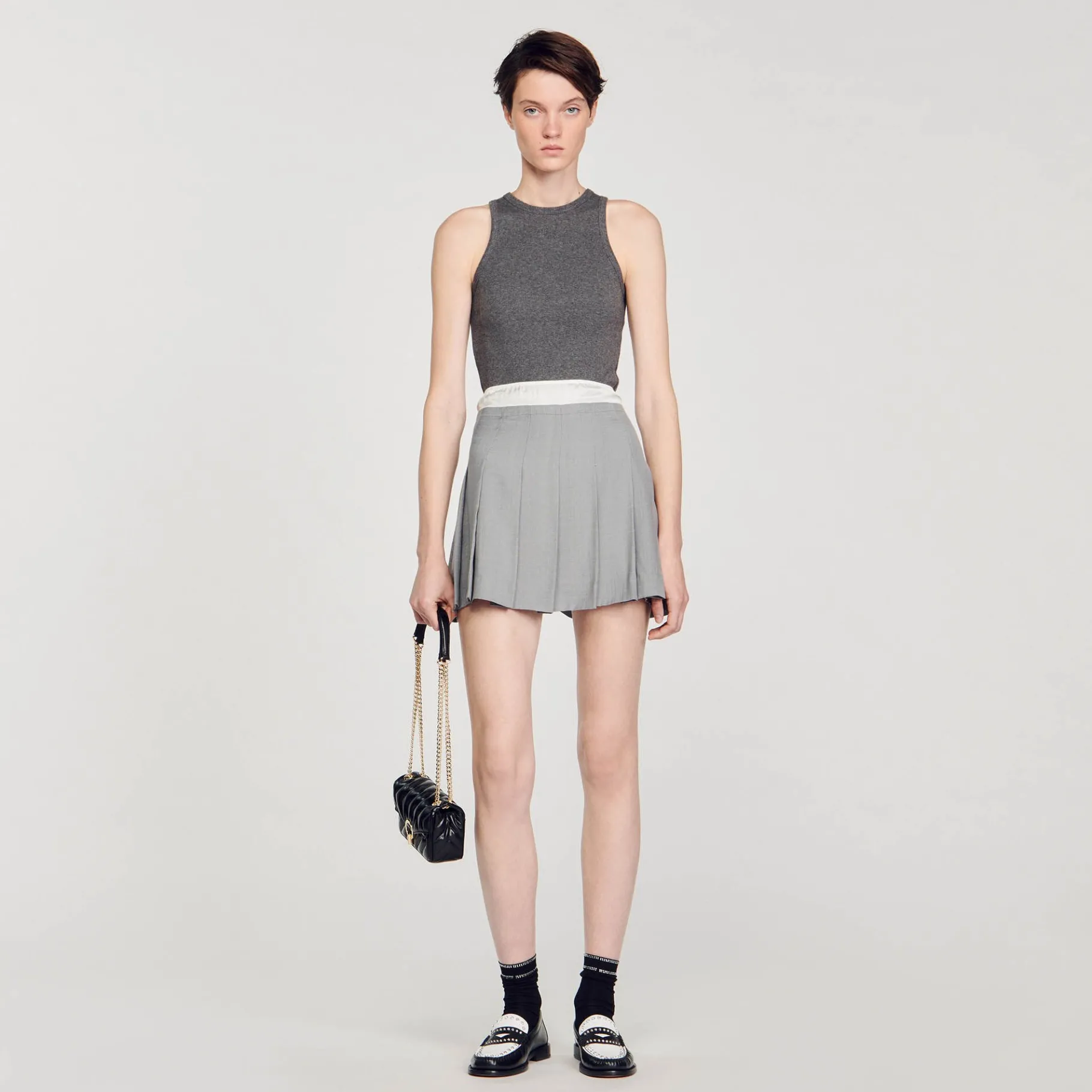 Shop SANDRO Jupe Courte Plissée Gris Clair