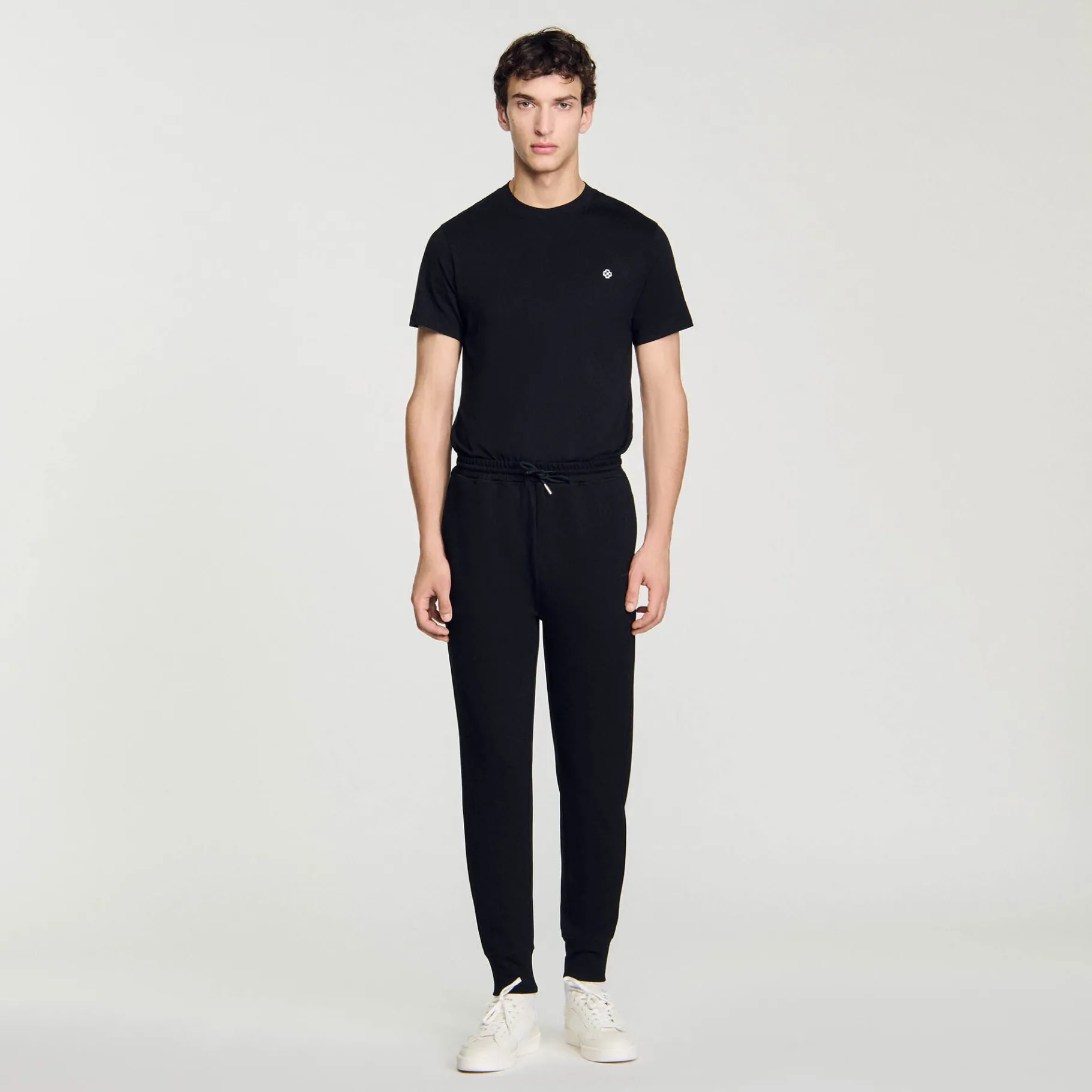 Shop SANDRO Pantalon De Jogging En Maille Noir