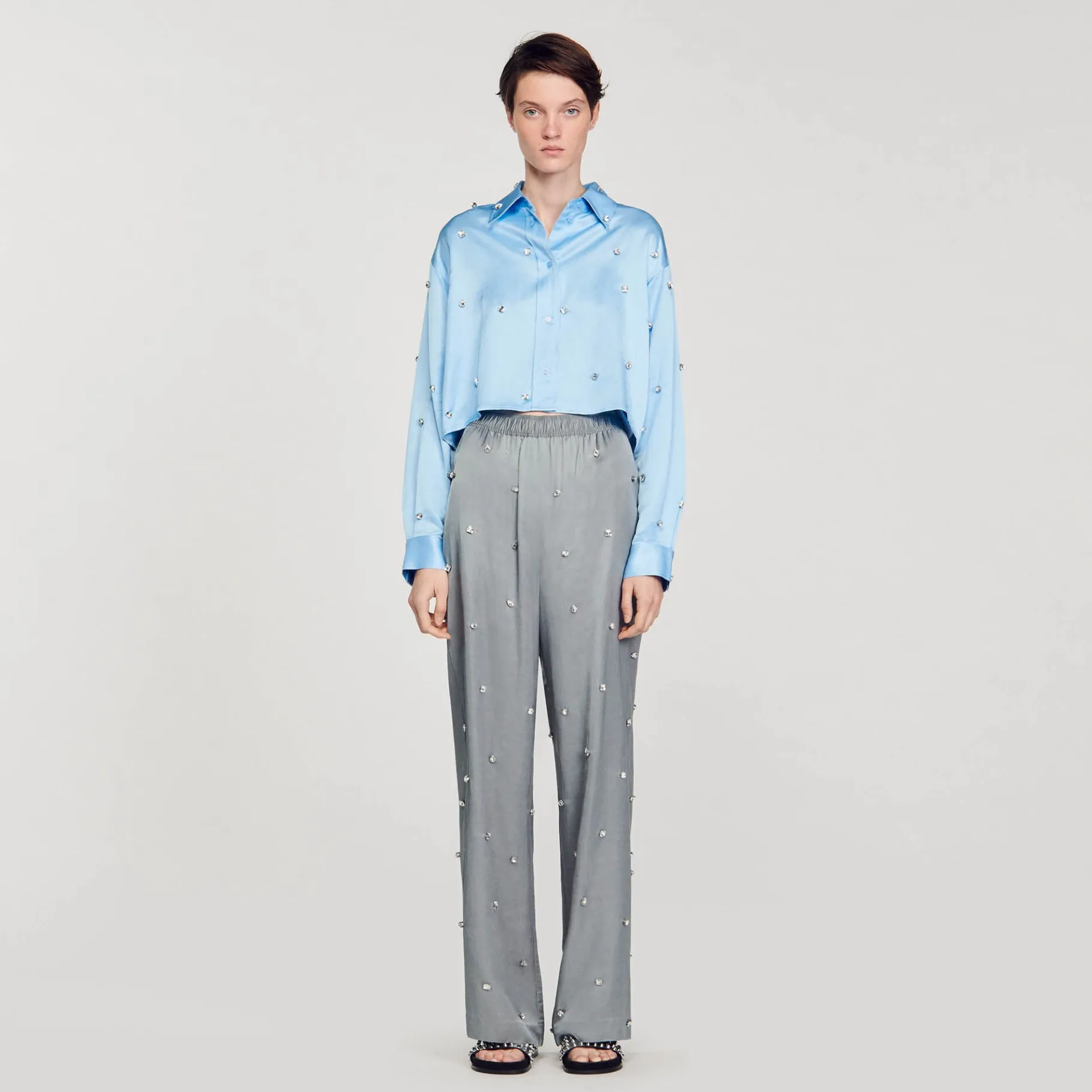 Shop SANDRO Pantalon En Lin Orné De Strass Gris