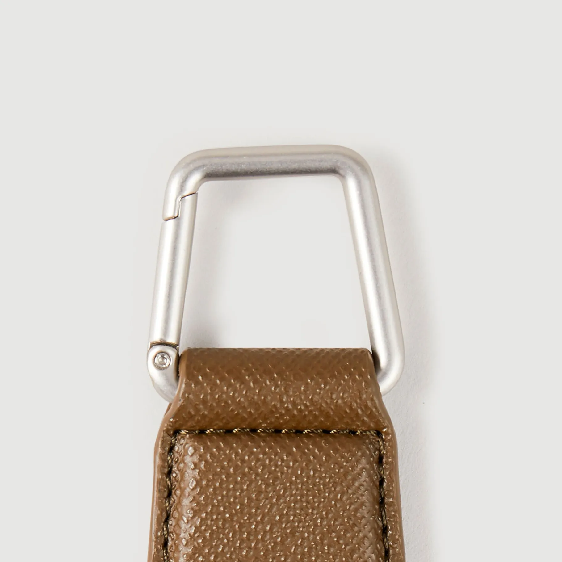 Cheap SANDRO Porte-clés En Cuir Kaki Fonce