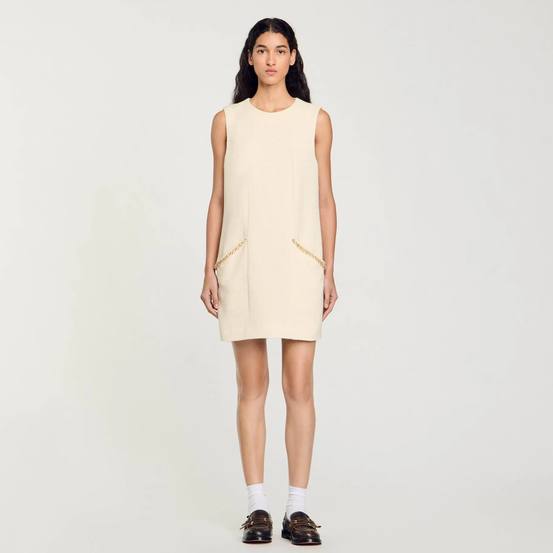 Shop SANDRO Robe Courte En Tweed à Détails Strass Ecru