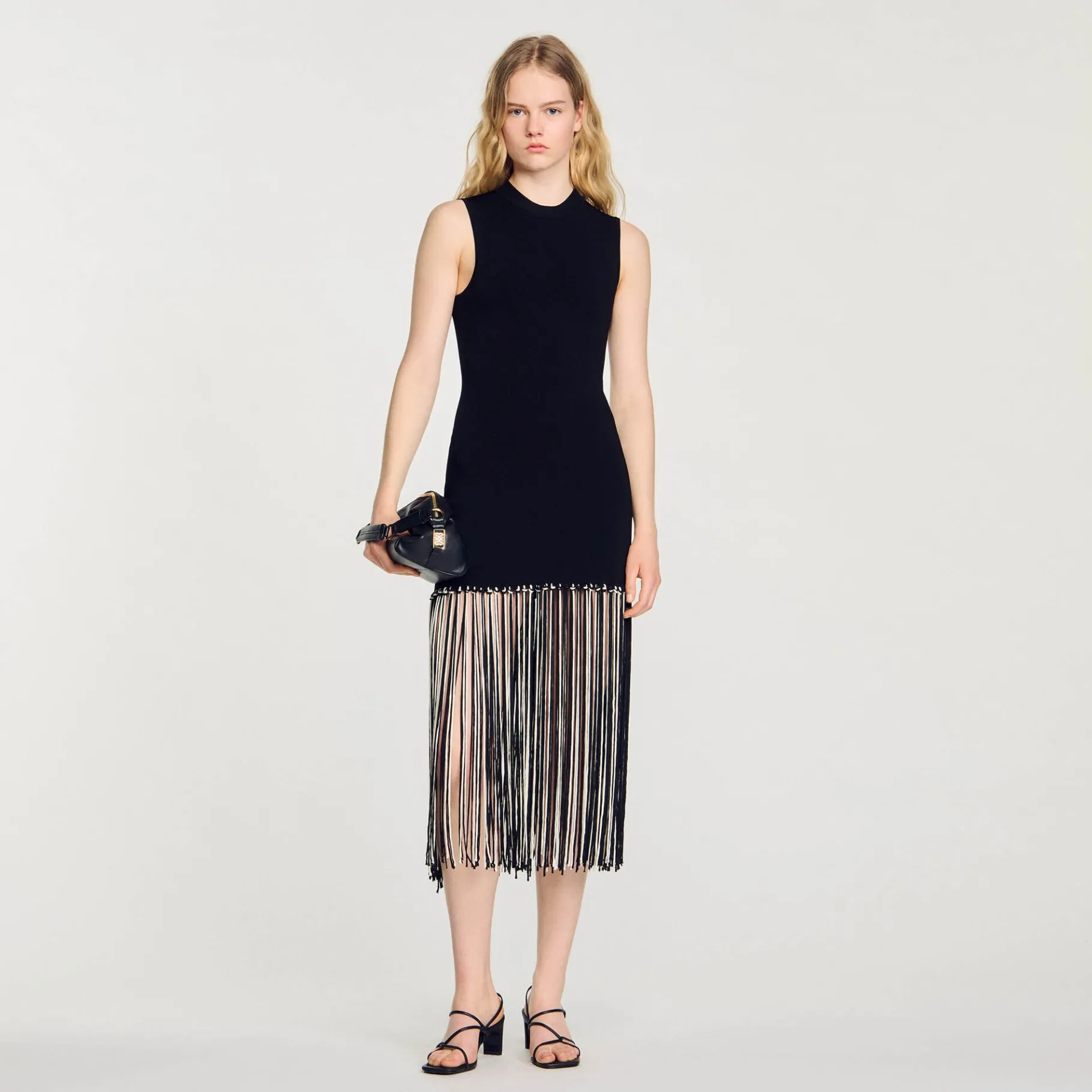 Shop SANDRO Robe Frangée Noir / Ecru