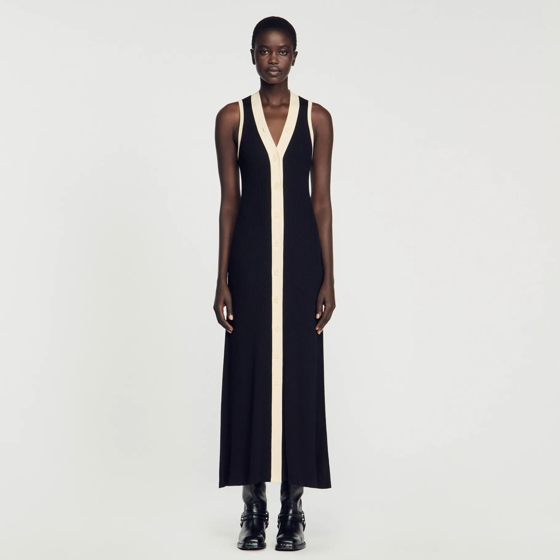 Online SANDRO Robe Longue En Maille Noir / Ecru
