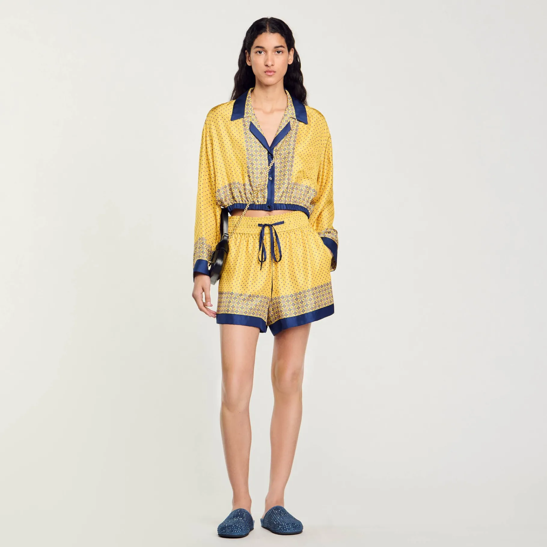 Best Sale SANDRO Short Fluide En Soie Imprimée Jaune / Bleu