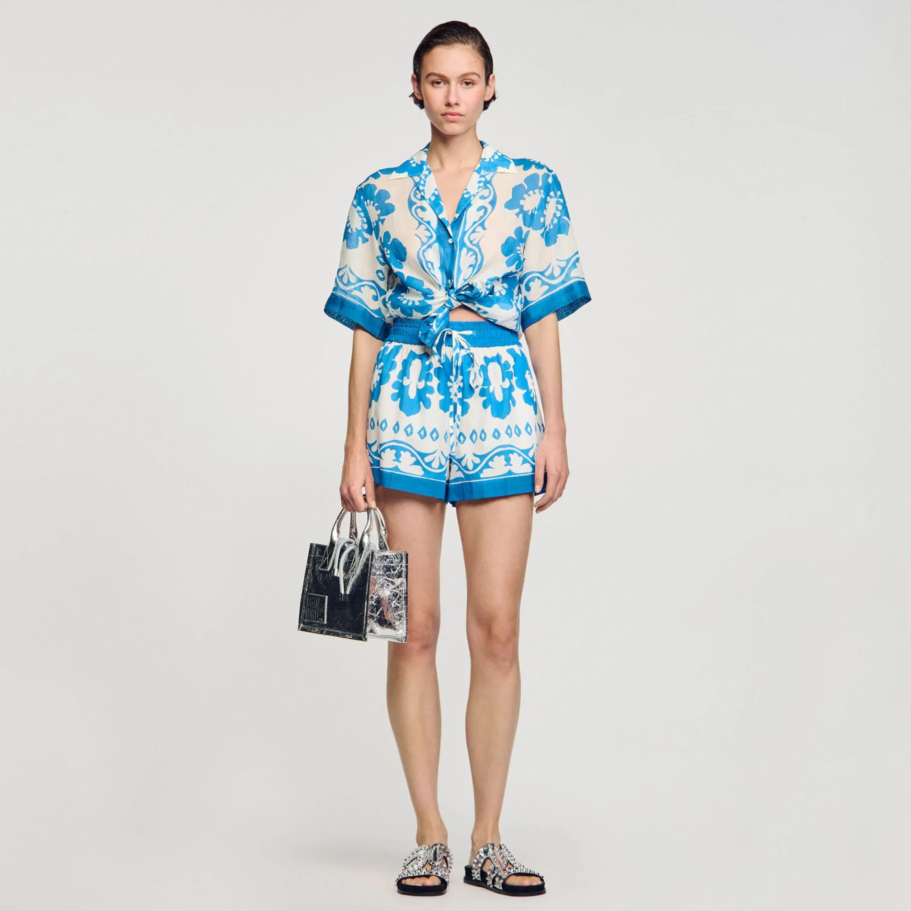 Shop SANDRO Short Large Imprimé Bleu / Blanc