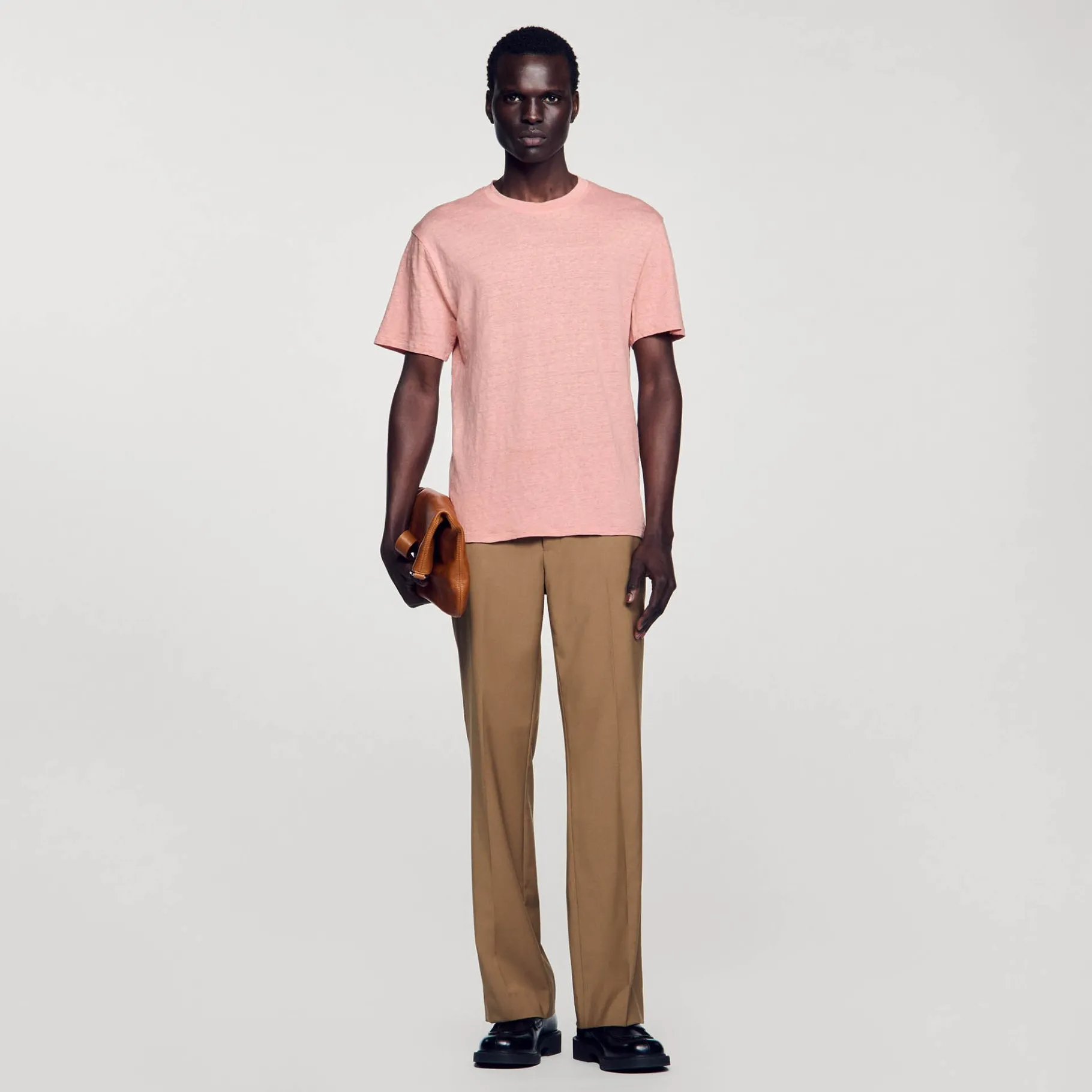Shop SANDRO T-shirt En Lin Certifié Saumon